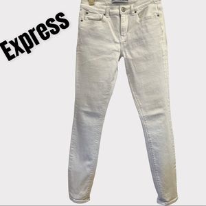 Express Brand White Jean Legging • “Mia” Mid Rise•Size 6• EUC!